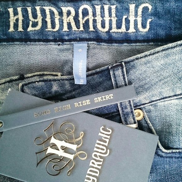 NWT Hydraulic distressed denim Aztec skirt - Picture 4 of 6